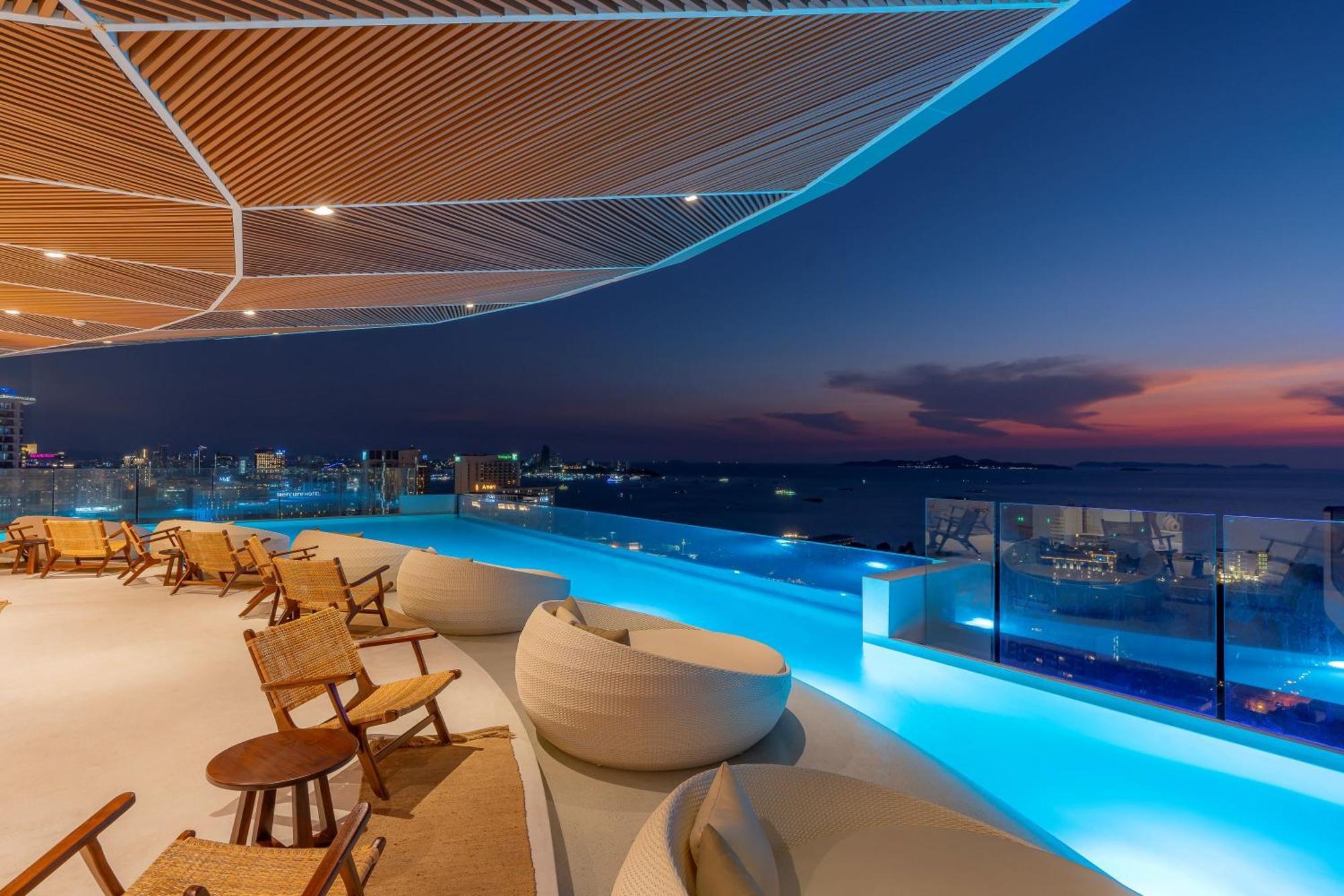 Akara Hotel Pattaya Exterior foto
