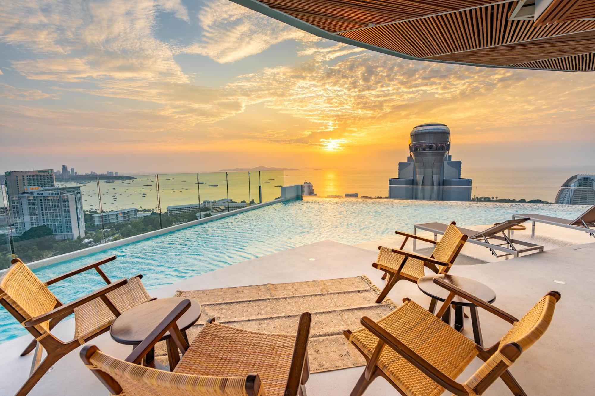 Akara Hotel Pattaya Exterior foto